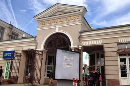 Власти Ростова заставляют «Центральный рынок» заменить старые торговые павильоны