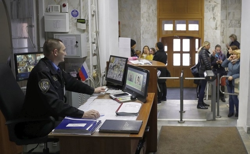  Профессиональную охрану хотят ввести во всех школах Ростова