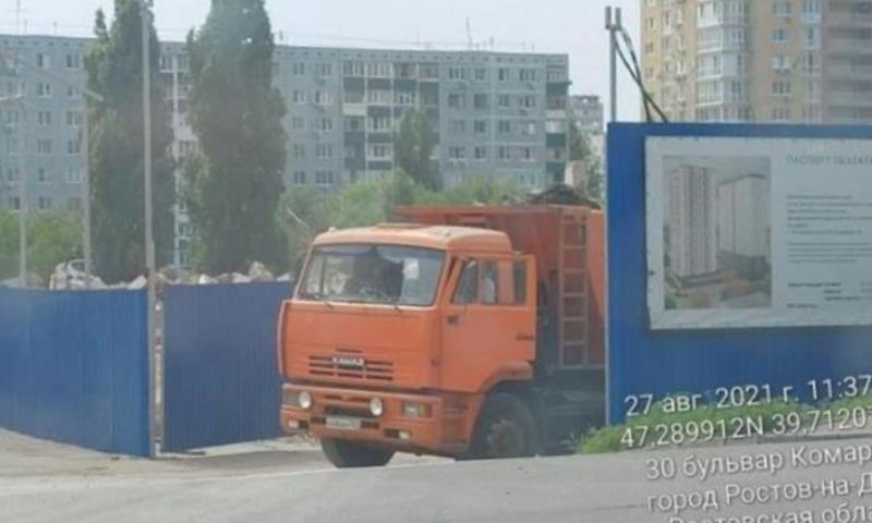  Незаконную свалку строительного мусора обнаружили под Ростовом